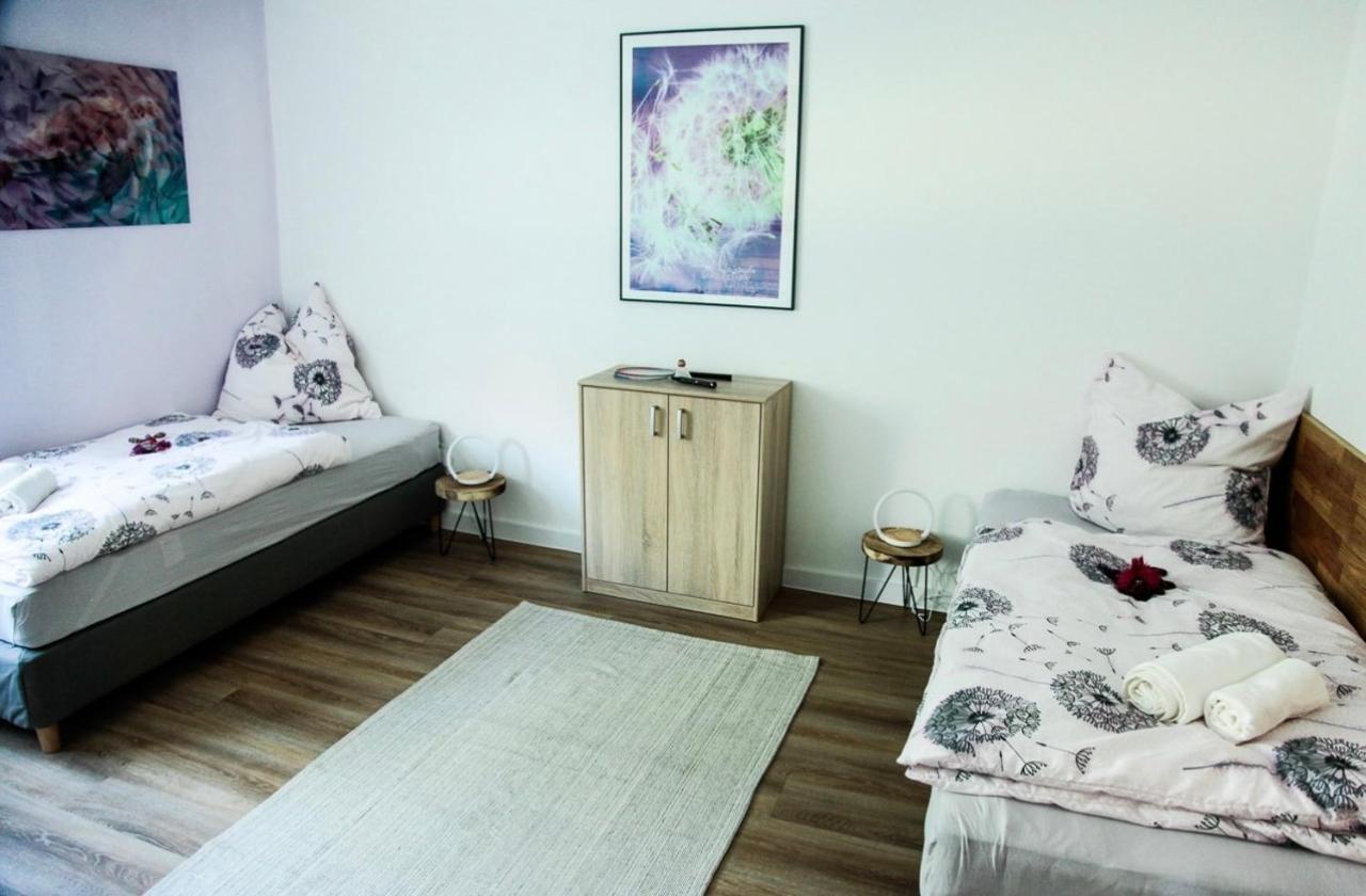 Ferienwohnung Familienglueck Тутцинг Экстерьер фото